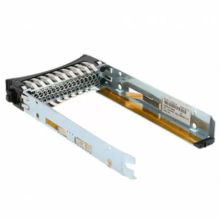 salazky_IBM_2.5_SFF_44T2216